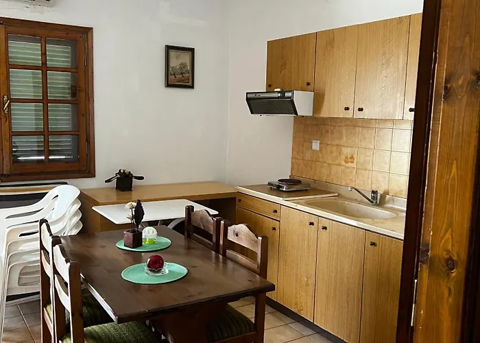 Traditional Апарт-отель 3*