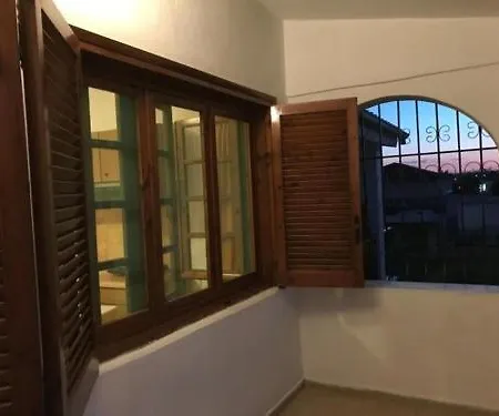 Traditional شقة فندقية Kalyves Polygyrou