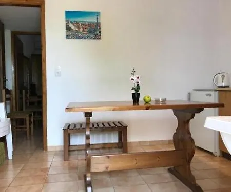 Traditional شقة فندقية Kalyves Polygyrou