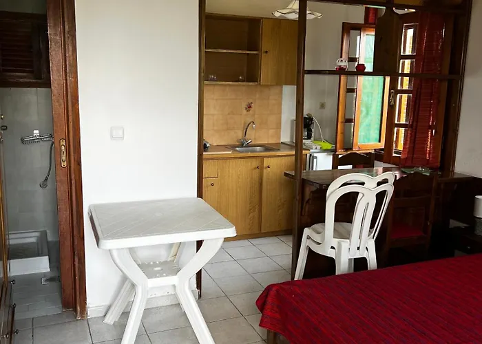 Traditional Aparthotel 3*